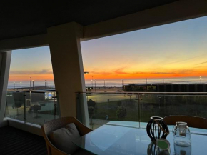 luxury Plazza Sea view